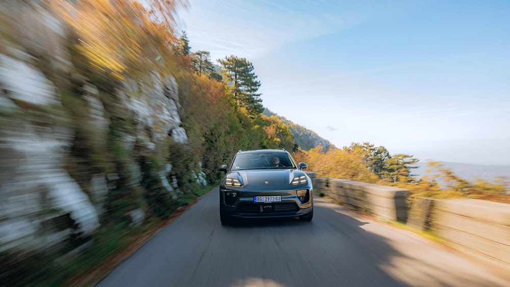 Porsche Macan Electric