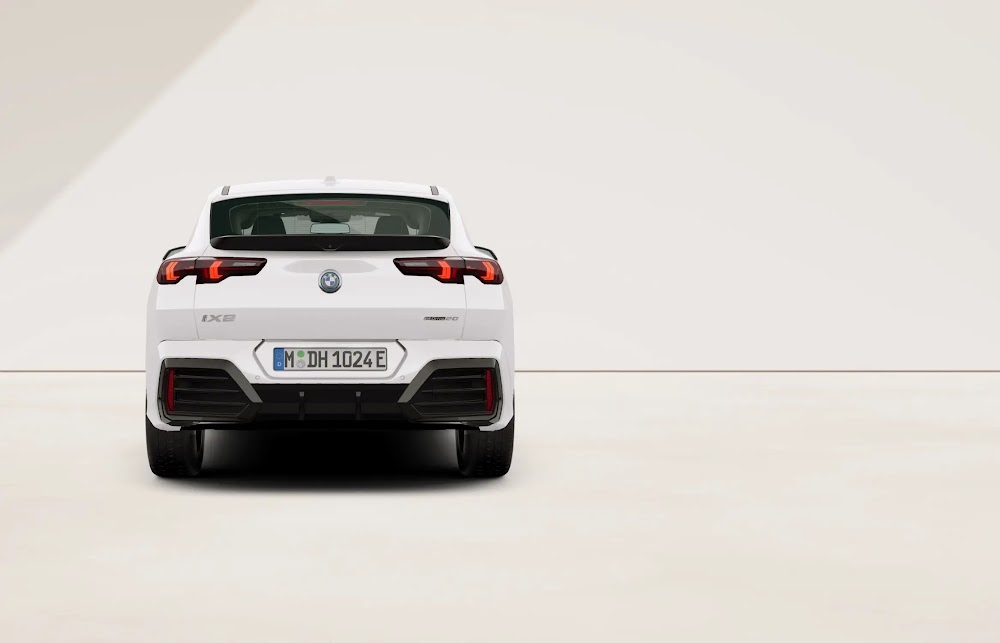 BMW iX2 eDrive20