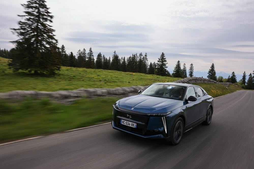 DS N°8 Long Range Pallas AWD