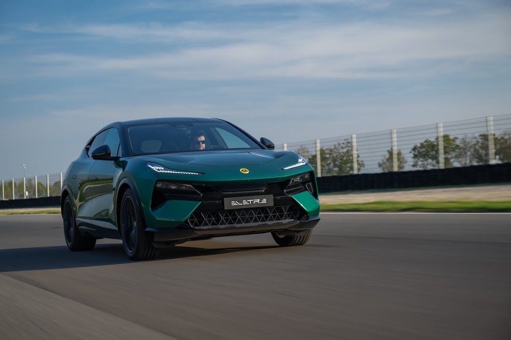 Lotus Eletre 600