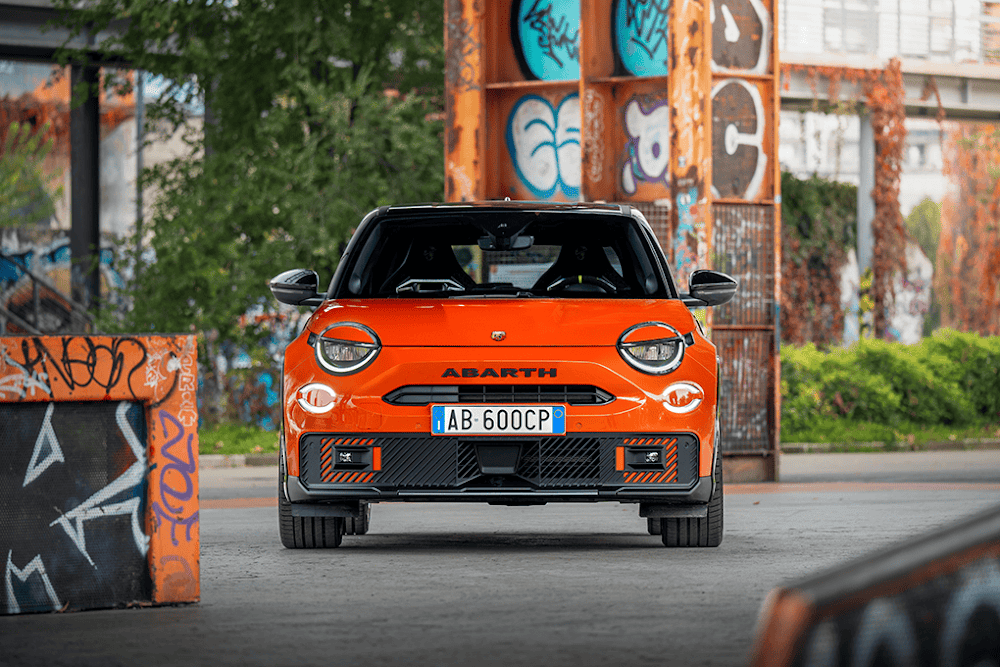 Abarth 600e Competizione