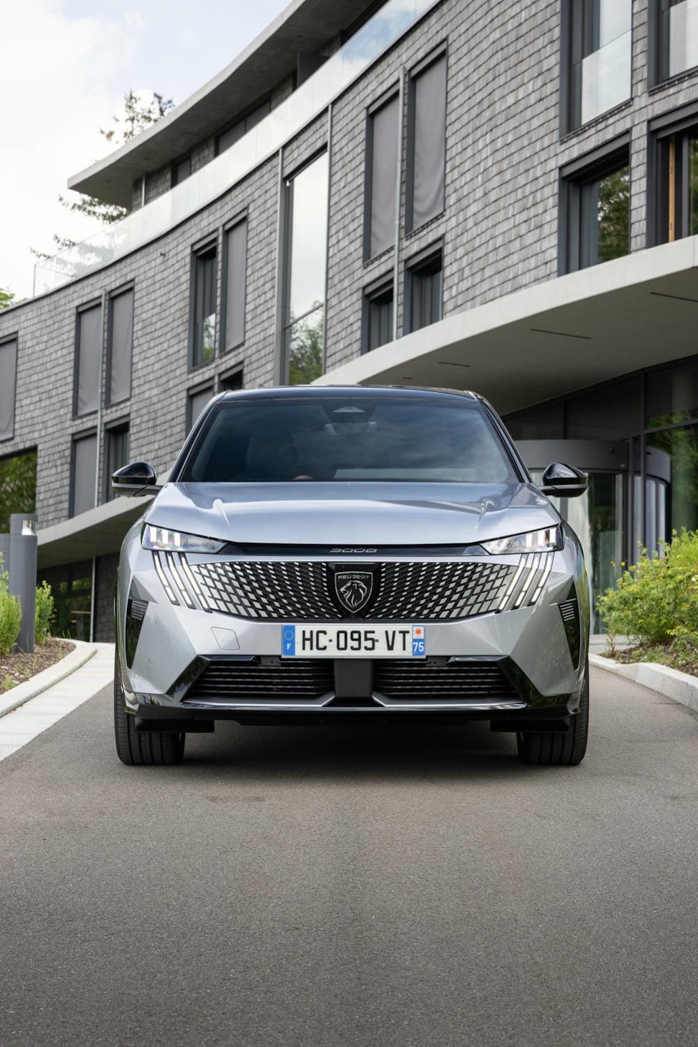 Peugeot e-3008 Allure 325 AWD