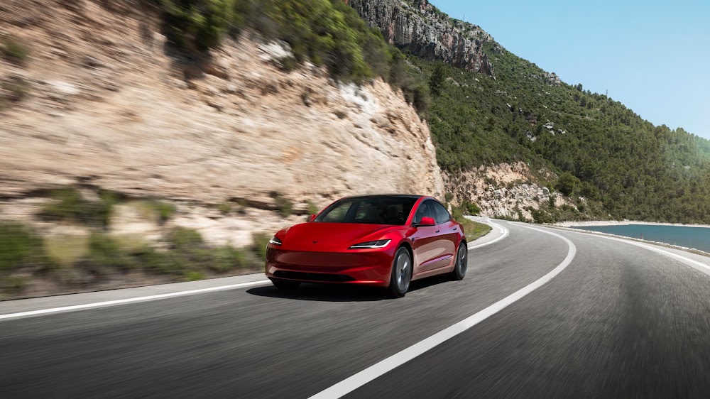 Tesla Model 3 Premium AWD